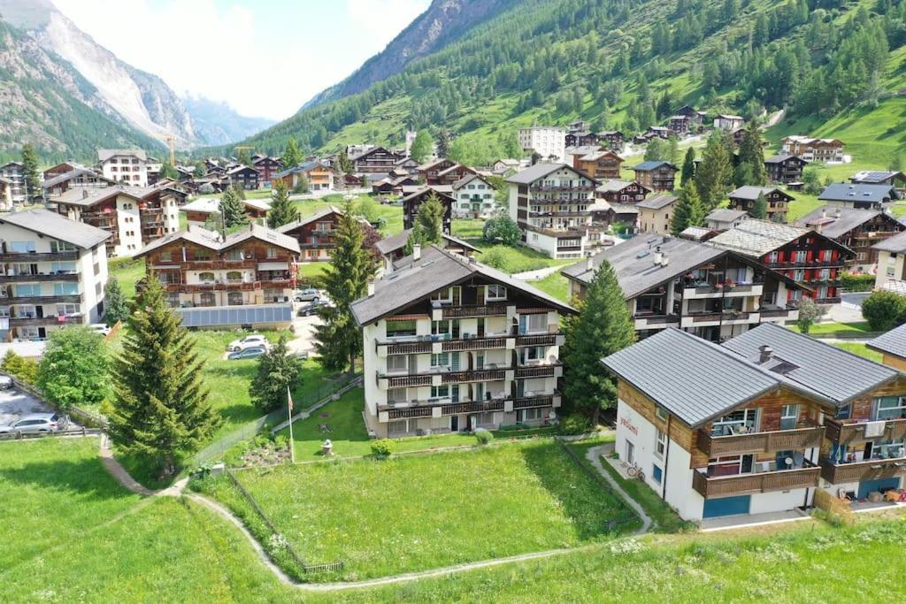 Täsch Alpine Retreat 4 Person Apartment Near Zermatt With Parking! מראה חיצוני תמונה